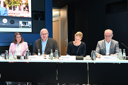 Pressekonferenz mit Vertreter*innen der Berliner Wirtschaft Pressekonferenz mit Vertreter*innen der Berliner Wirtschaft